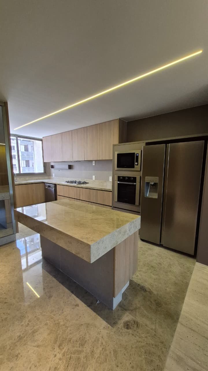 WhatsApp Image 2025-12-20 at 21.40.46